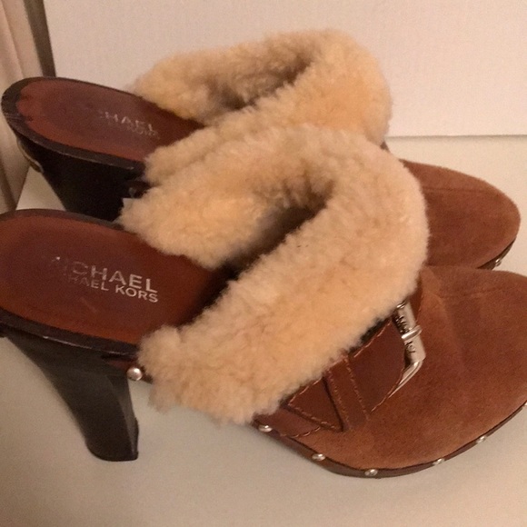 Michael Kors wood booties pre owned size 8 1/2 - Picture 3 of 13